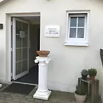 Gaestehaus Elzblick Bed & Breakfast