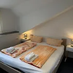 Bed & Breakfast Gaestehaus Elzblick