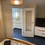 Gaestehaus Elzblick לינה וארוחת בוקר