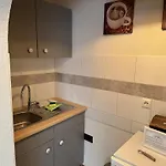 לינה וארוחת בוקר Gaestehaus Elzblick