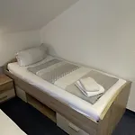 Gaestehaus Elzblick לינה וארוחת בוקר 3*