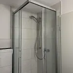לינה וארוחת בוקר Gaestehaus Elzblick רוסט