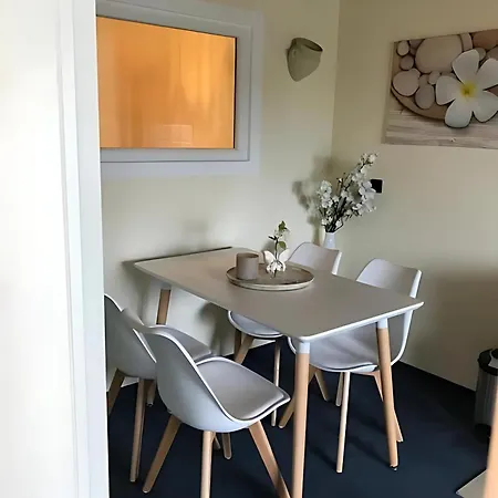 Gaestehaus Elzblick Bed & Breakfast