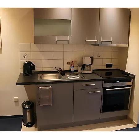 Gaestehaus Elzblick Bed & Breakfast 3*