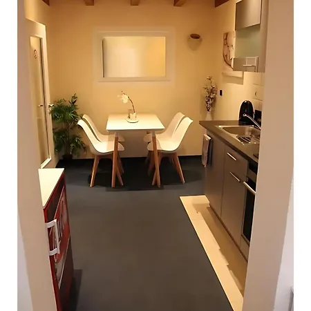 艾慈布里克宾馆 住宿加早餐酒店