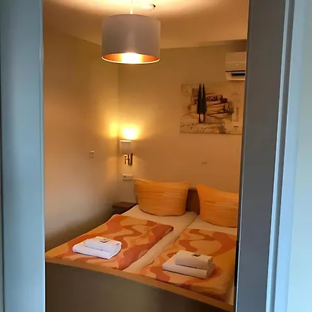 Gaestehaus Elzblick Bed & Breakfast Rust