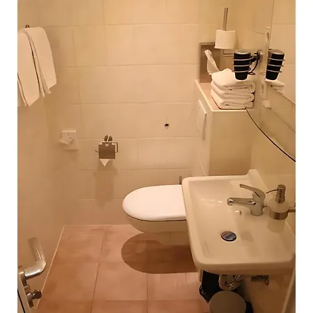 Gaestehaus Elzblick Bed & Breakfast Rust