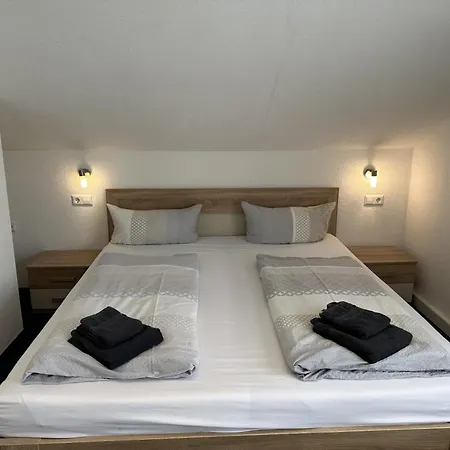 Gaestehaus Elzblick Oda ve Kahvaltı Rust