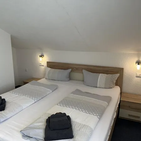 Gaestehaus Elzblick Bed & Breakfast Rust