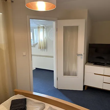 Gaestehaus Elzblick Bed & Breakfast