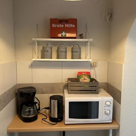 Gaestehaus Elzblick Bed & Breakfast 3*