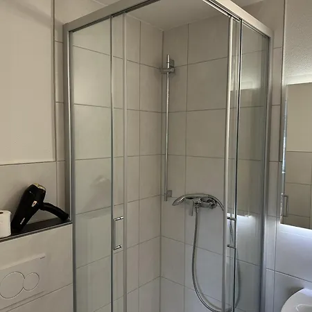Gaestehaus Elzblick Bed & Breakfast