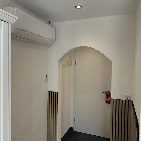 Bed & Breakfast Gaestehaus Elzblick