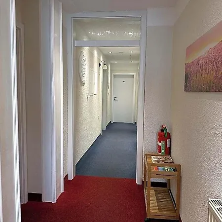 Bed & Breakfast Gaestehaus Elzblick 3*