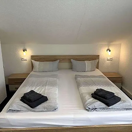 Bed & Breakfast Gaestehaus Elzblick