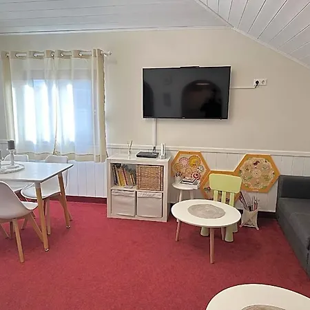 Gaestehaus Elzblick Bed & Breakfast