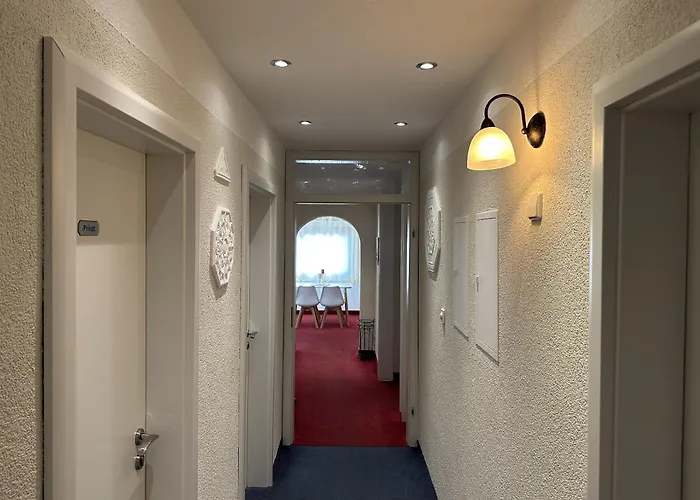 Gaestehaus Elzblick Bed & Breakfast 3*