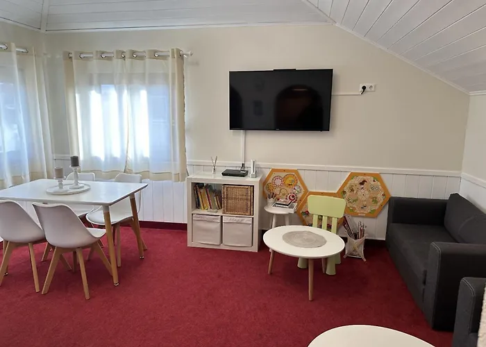 Bed & Breakfast Gaestehaus Elzblick 3*