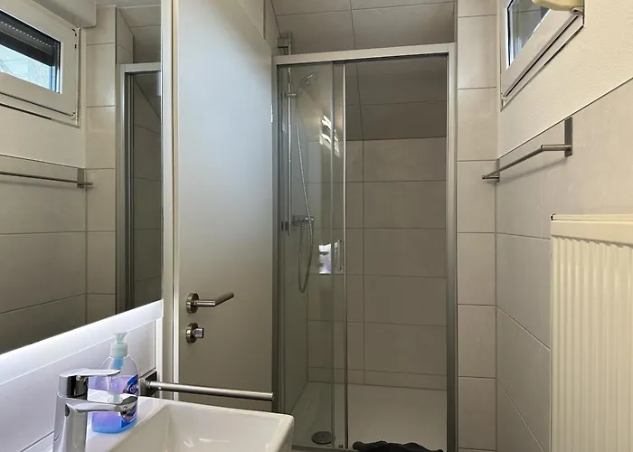 Gaestehaus Elzblick Bed & Breakfast 3*